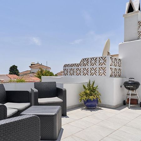 One Bedroom Penthouse Nerja Bagian luar foto