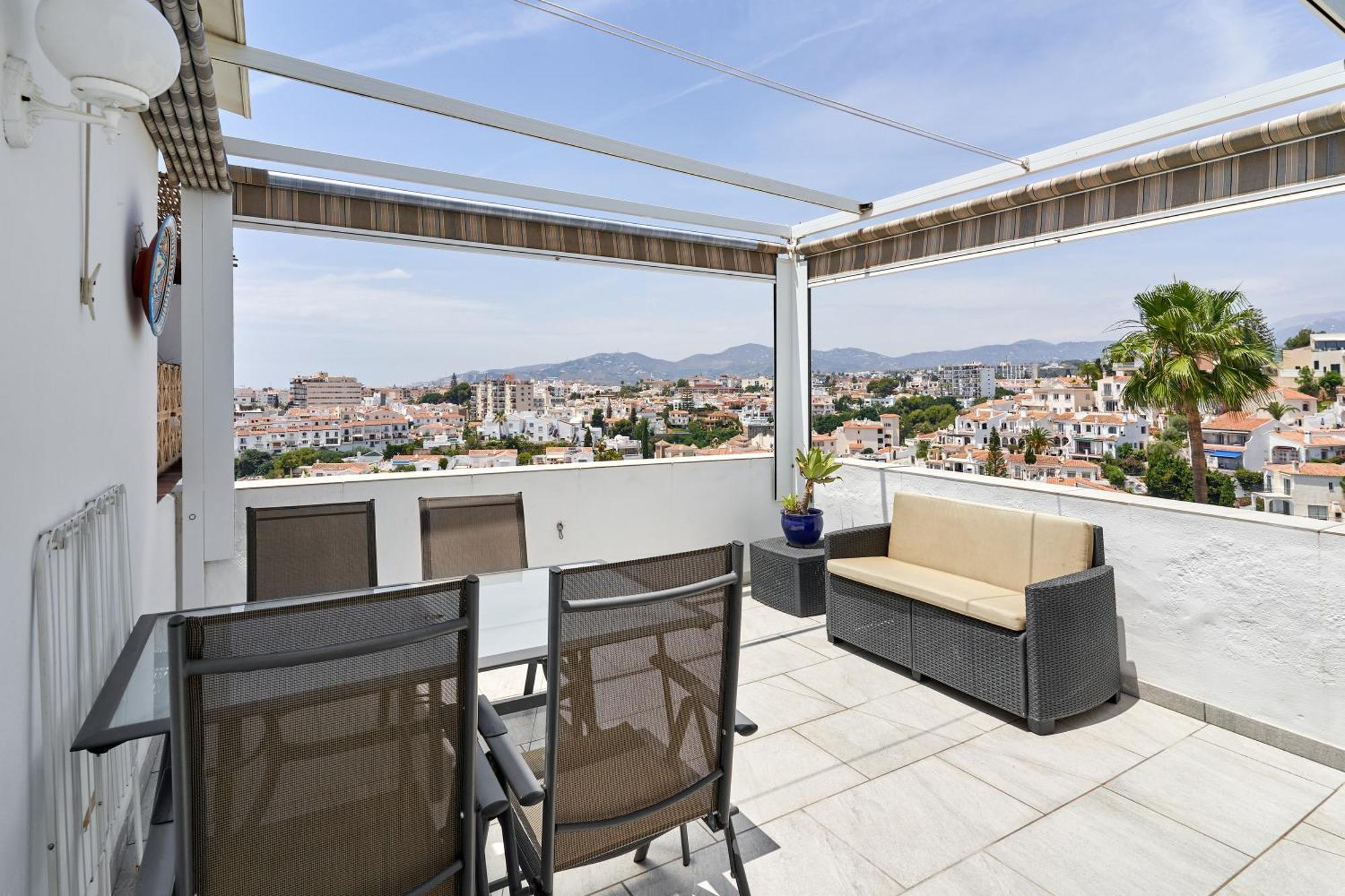 One Bedroom Penthouse Nerja Bagian luar foto